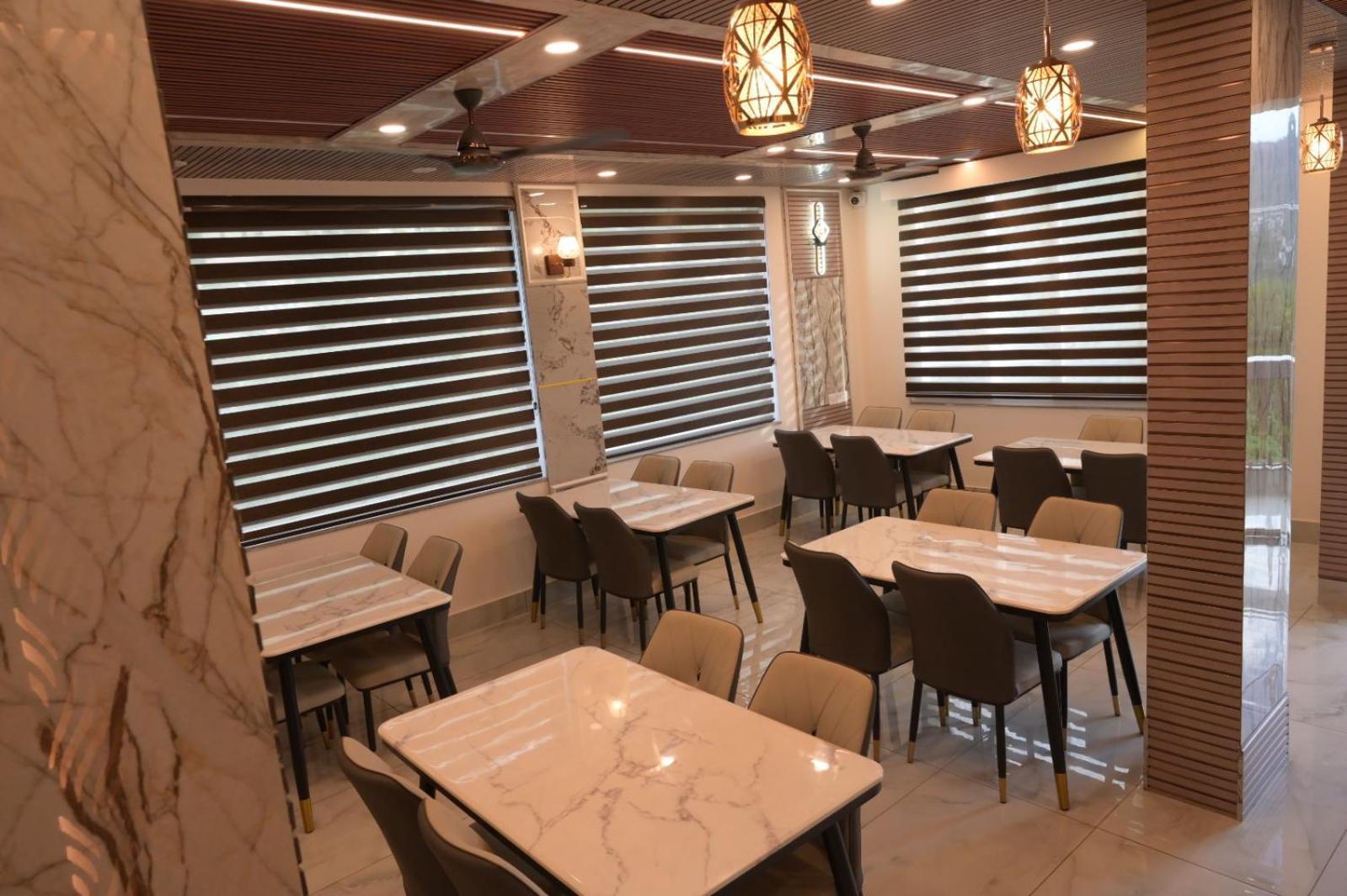 Hotel Udit Inn Rudraprayāg Kültér fotó