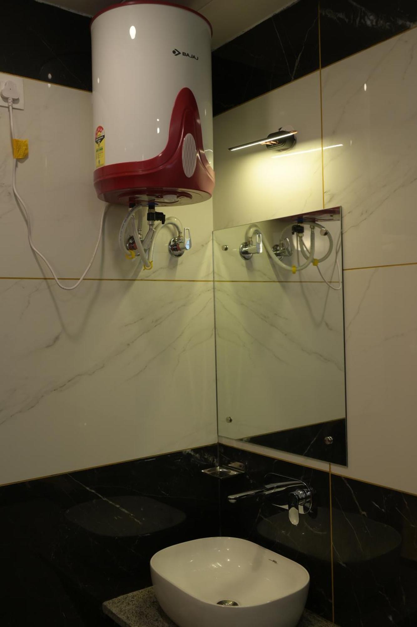 Hotel Udit Inn Rudraprayāg Kültér fotó