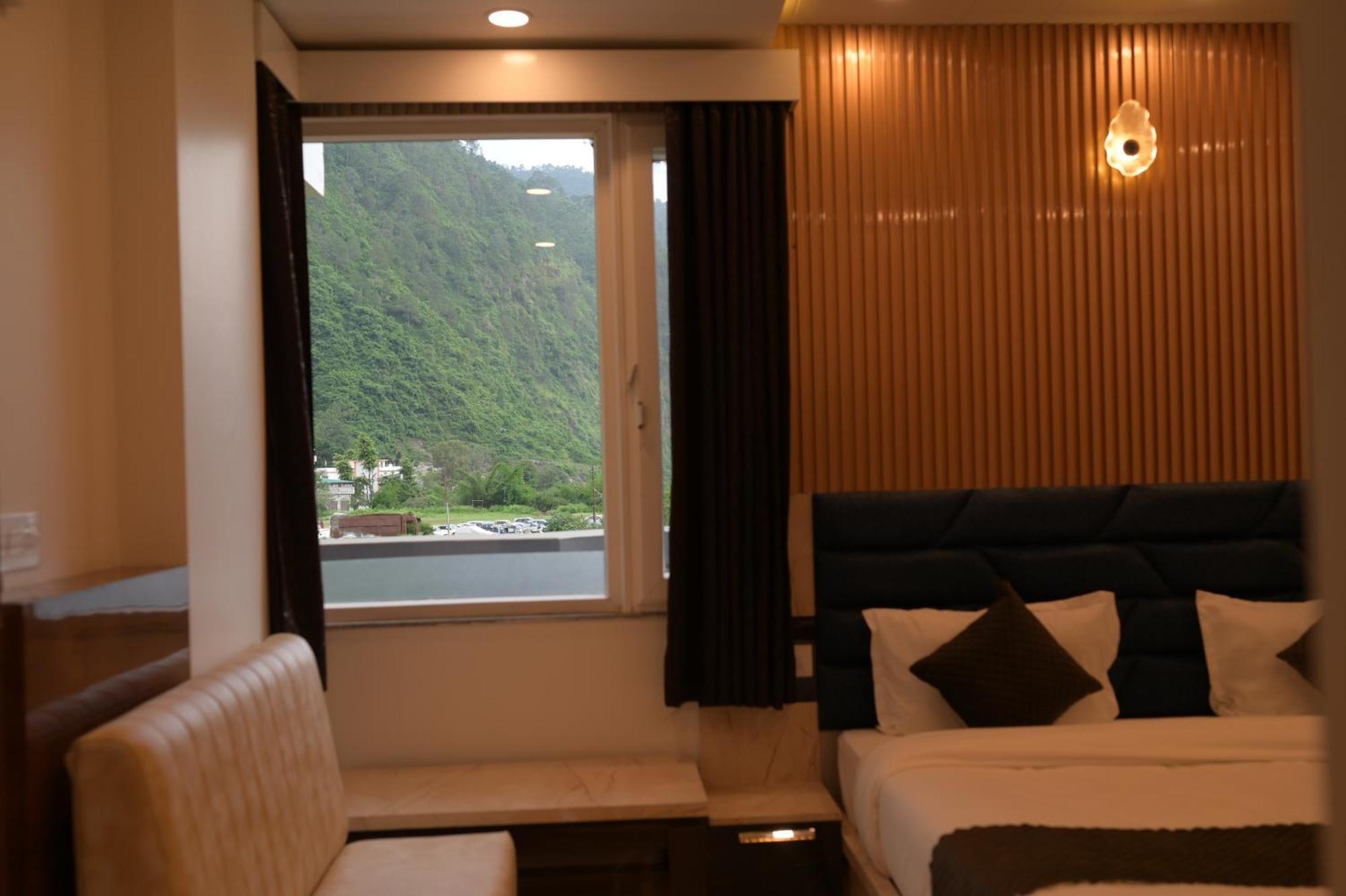 Hotel Udit Inn Rudraprayāg Kültér fotó
